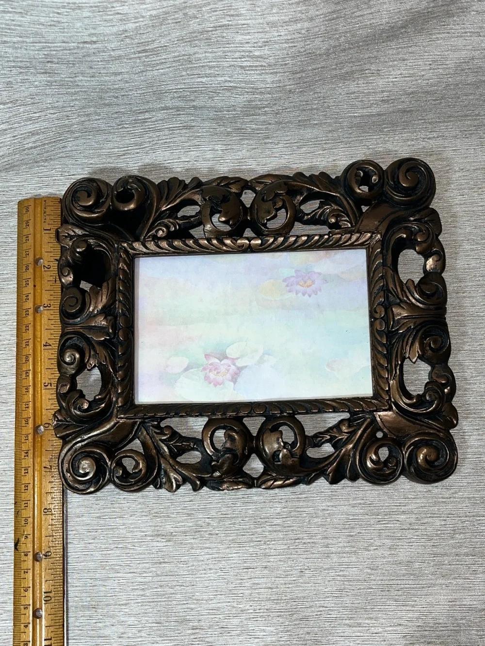 Ornate Bronze Picture Frame Scrollwork Baroque Tabletop Photo Frame Decor Resin